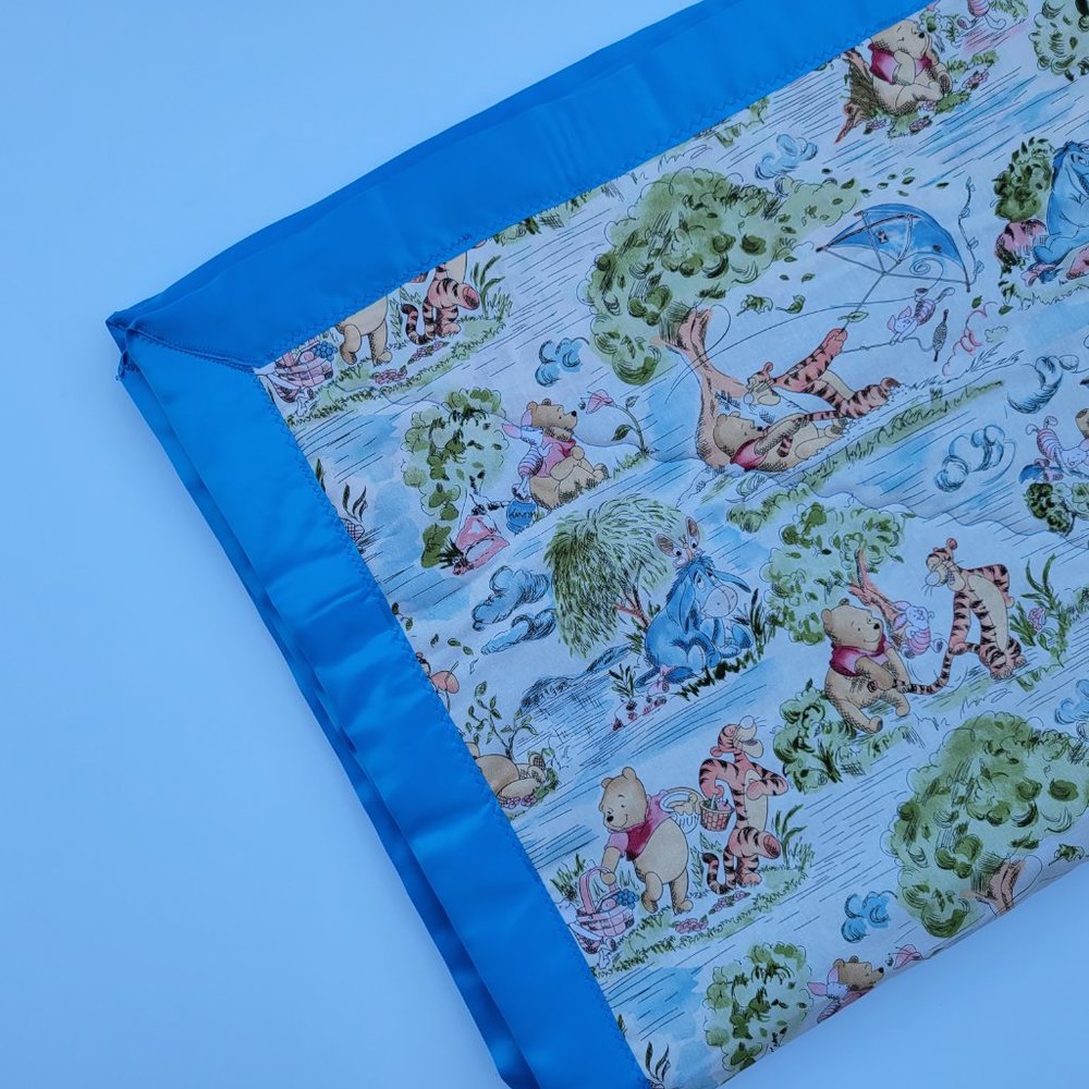 Winnie The Pooh & Friends Toile Cotton Baby Quilt Blanket 37 x 44